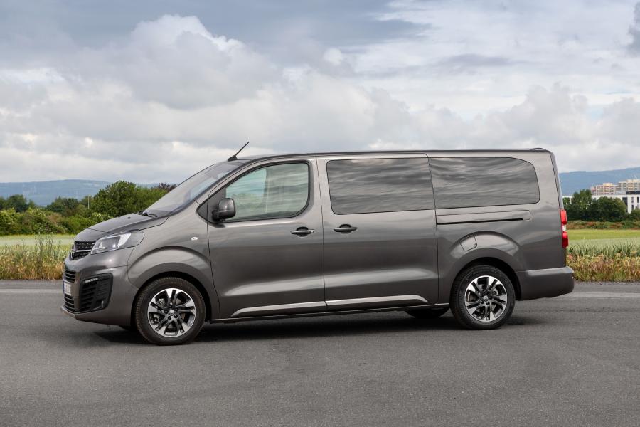  Opel Zafira Life Large 2019 года  (фото 4 из 10)